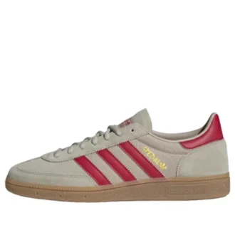 Adidasoriginals Handball Spezial „Putty Grey Team Victory Red Wonder Beige“ Adidasoriginals Handball Spezial „Putty Grey Team Victory Red Wonder Beige“
